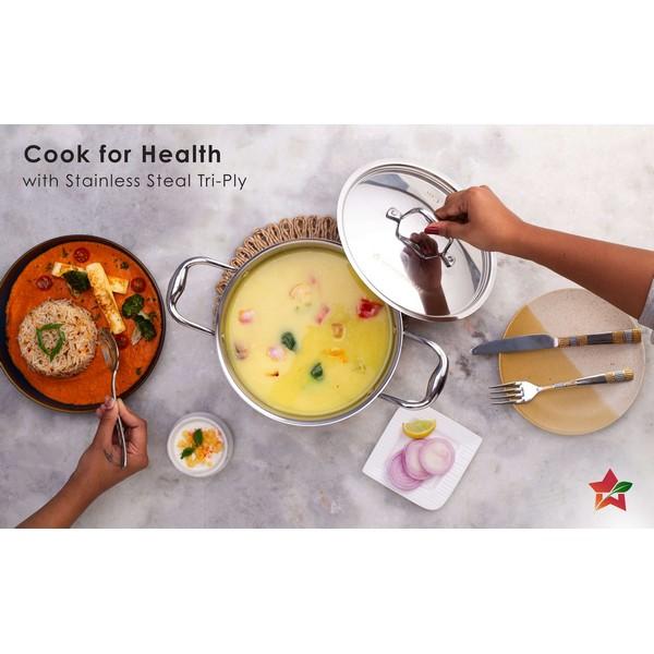 Wonderchef Casserole with  Lid