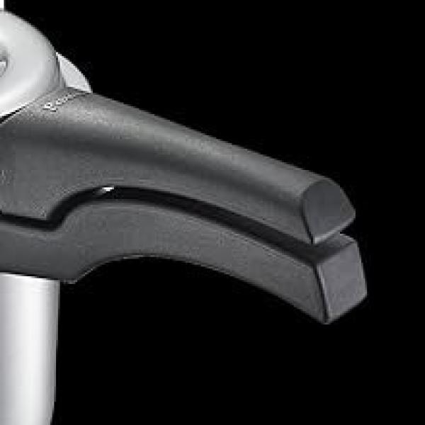 PRESTIGE  PRESSURE COOKER 1.5 Litre