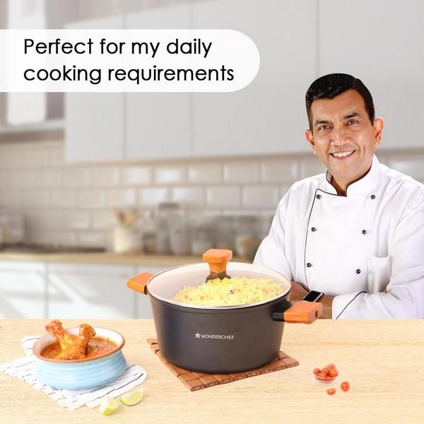 Wonderchef Caesar Forged Pans Casserole with  Lid